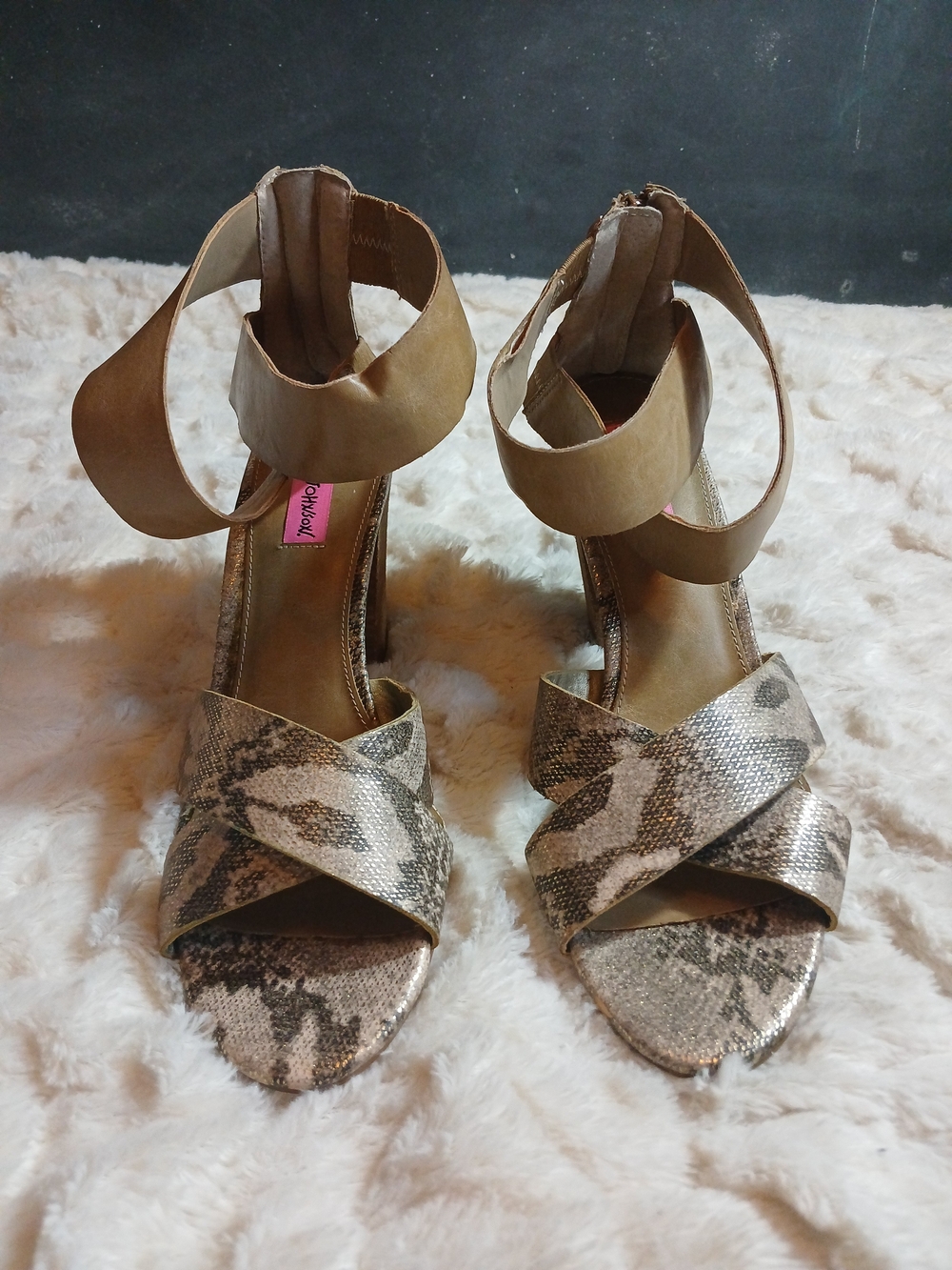 Betsey Johnson BAZAR Open Toe Ankle Strap Pump Heel Sandal Tan/Snake Sz 9.5
